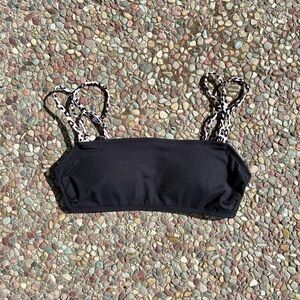 Black bikini top with Leopard print Straps